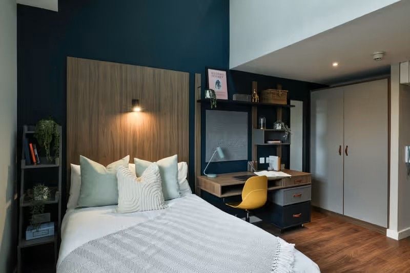Premium 2 Bed Apartment - room